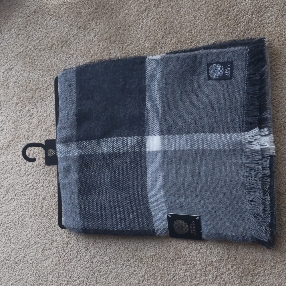 Vince Camuto scarf